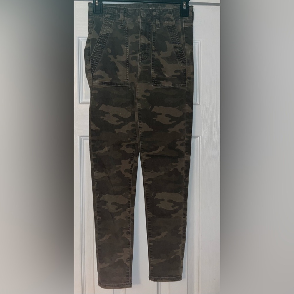 American Eagle, NE(X)T Level Stretch Camouflage Pants, Size 0 - Picture 1 of 5